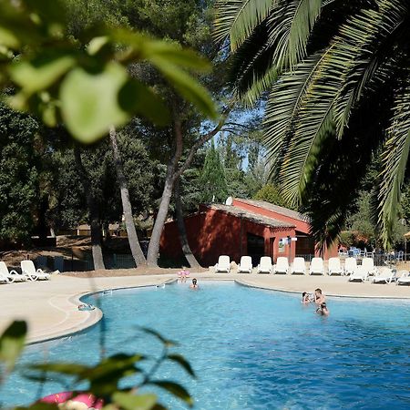 Residence Odalys Le Village Camarguais Les Gardians อาร์ลส์ ภายนอก รูปภาพ