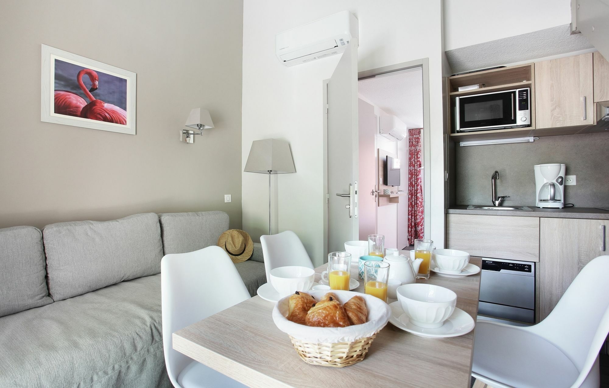 Residence Odalys Le Village Camarguais Les Gardians อาร์ลส์ ภายนอก รูปภาพ