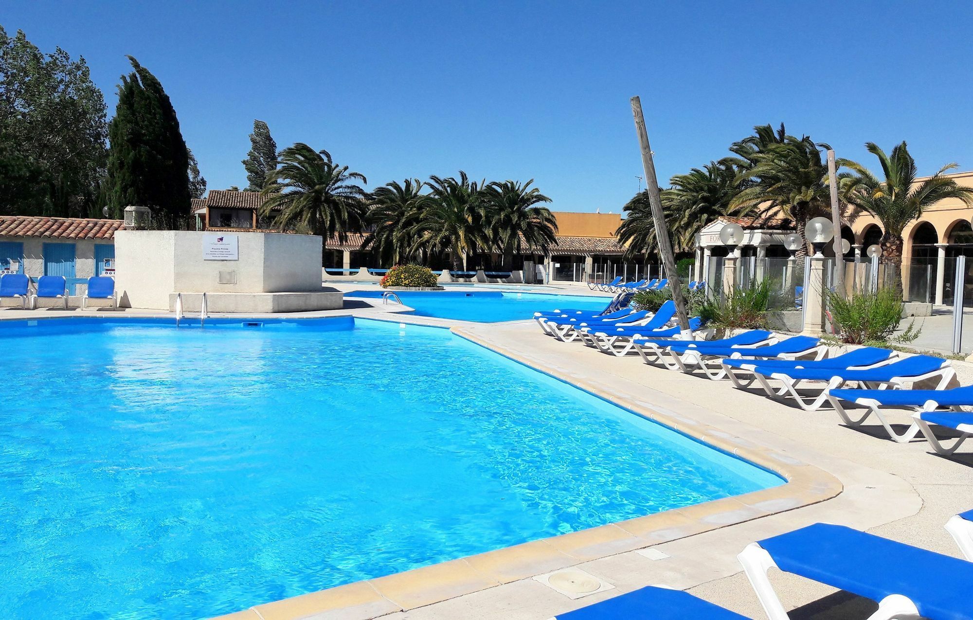 Residence Odalys Le Village Camarguais Les Gardians อาร์ลส์ ภายนอก รูปภาพ